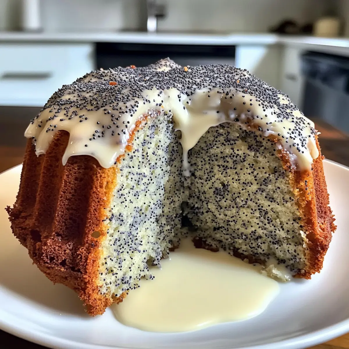 Joghurt-Mohn-Guglhupf