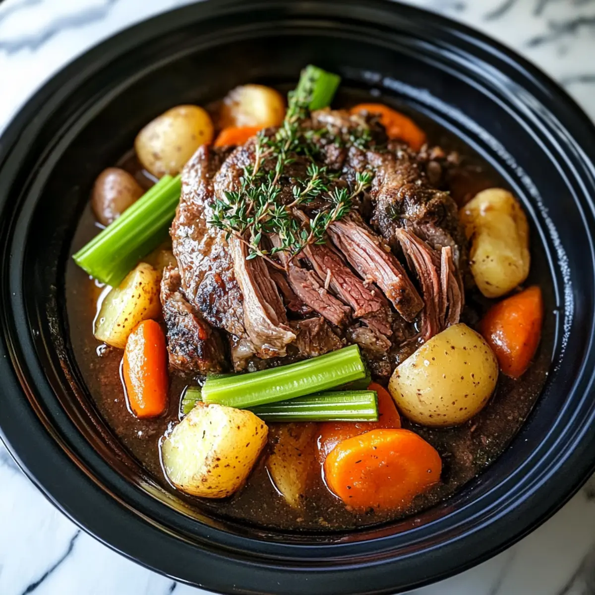 Slow Cooker Pot Roast w3krzh